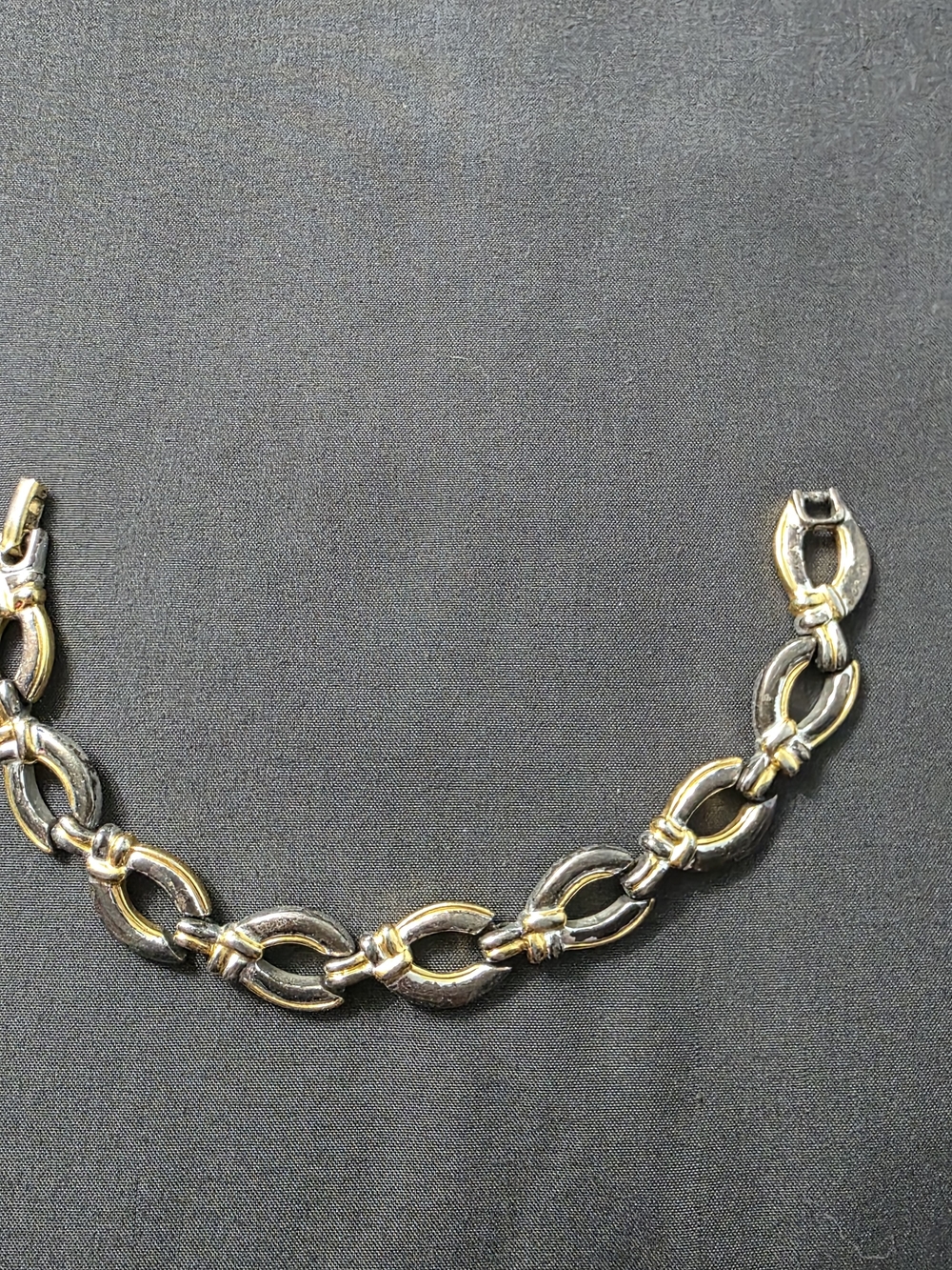 Estate - Gold Tone - Fashion Link Bracelet - Item 296